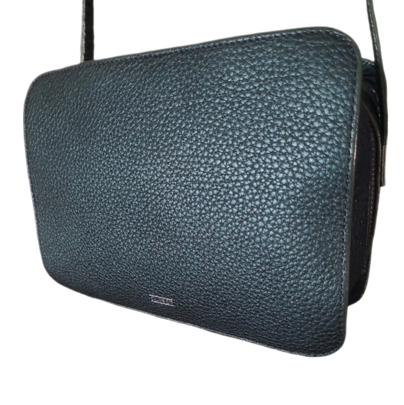 CLOSED | Green Leather Crossbody Passport Bag • Adjustable Strap - Picture 3 of 10